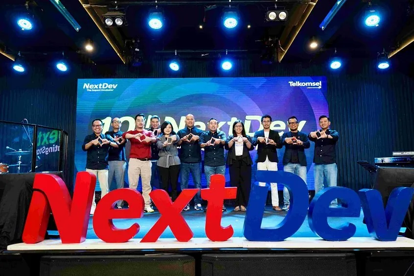 Telkomsel, NextDev, startup Indonesia, dampak sosial, startup inkubator, kolaborasi lintas sektor, program inovatif, pendaftaran online, teknologi AI, ekosistem digital.