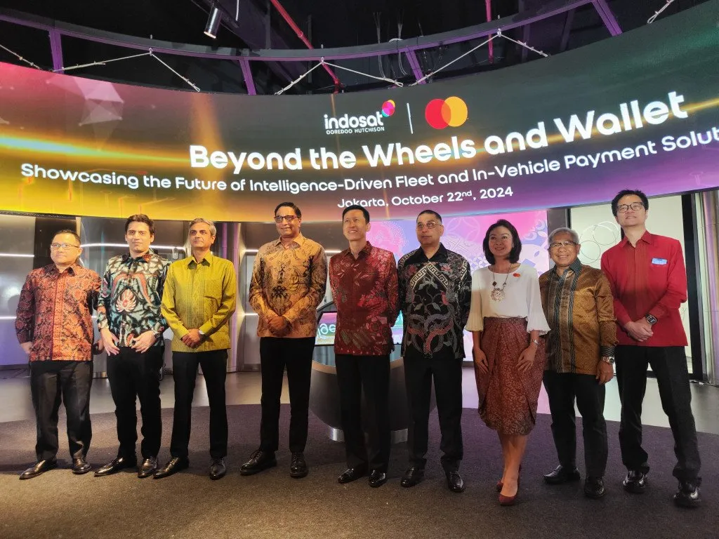 Mastercard Indosat, solusi pembayaran, teknologi transportasi, manajemen armada, pembayaran dalam kendaraan, kolaborasi AI, mobilitas perkotaan.