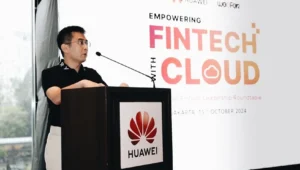 Huawei Cloud, industri fintech, solusi cloud, kolaborasi fintech, teknologi inovatif, pengalaman pelanggan, layanan keuangan, data besar, kecerdasan buatan, Paylater, dompet digital, inklusi keuangan, transformasi digital, pusat data, manajemen data, solusi keamanan.