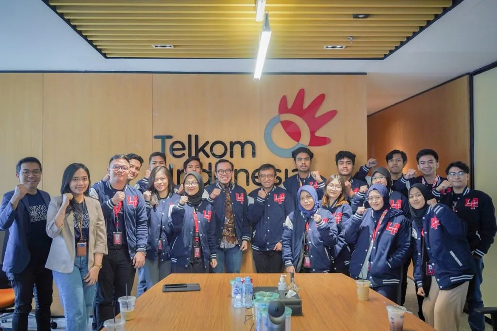 Digistar Class 2024, program mentoring mahasiswa, pengembangan talenta digital, TelkomGroup, skill hard dan soft, transformasi perusahaan, prinsip ESG, peluang startup, final pitching Competition, World Best Employers.