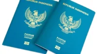 naik tarif paspor, cara buat paspor online, aplikasi M-Paspor, pembuatan paspor baru, peraturan pemerintah 2024, tarif pembuatan paspor, langkah pendaftaran paspor.